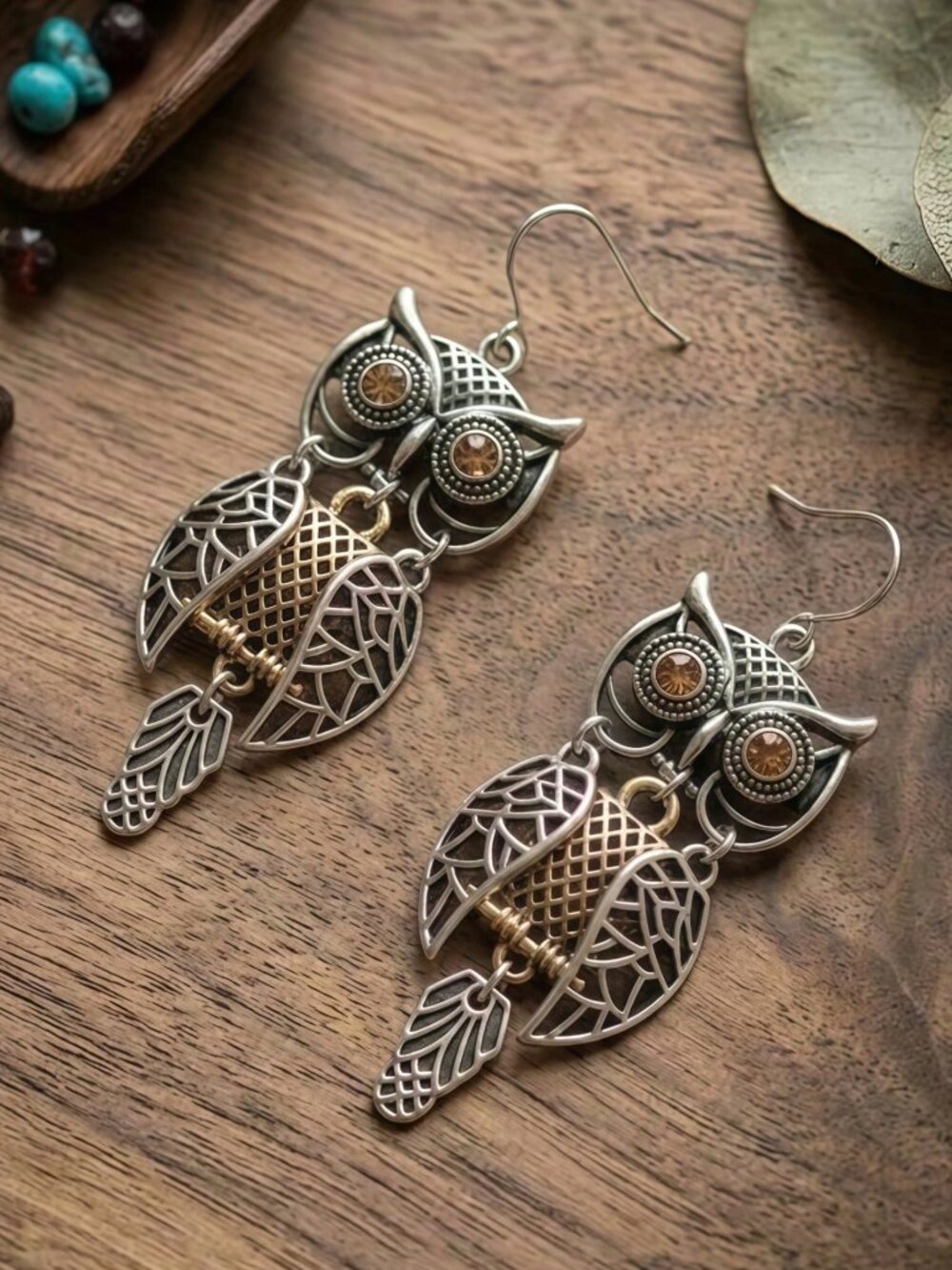 Dual-Tone Vintage Hollow Owl Dangle Earrings